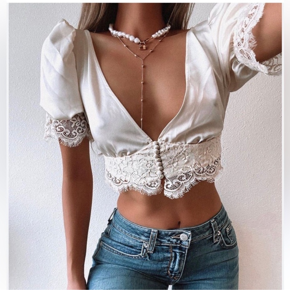 HOUSE OF CB ‘Leona’ Ivory Satin and Lace Blouse Small US4-6 $119 - Picture 7 of 12